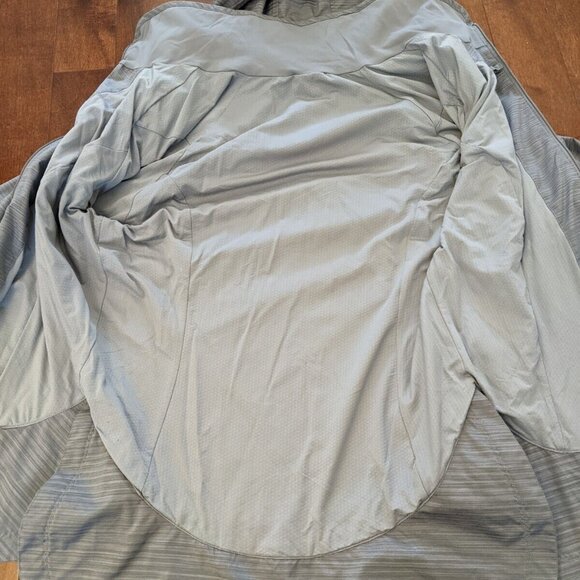 Lululemon women's gray hooded jacket in size 10 - Picture 3 of 12